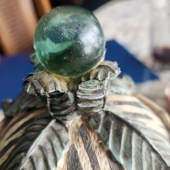 Unique Pineapple Style Box - Picture 5 of 7